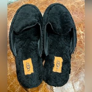 Ugg Black Slippers